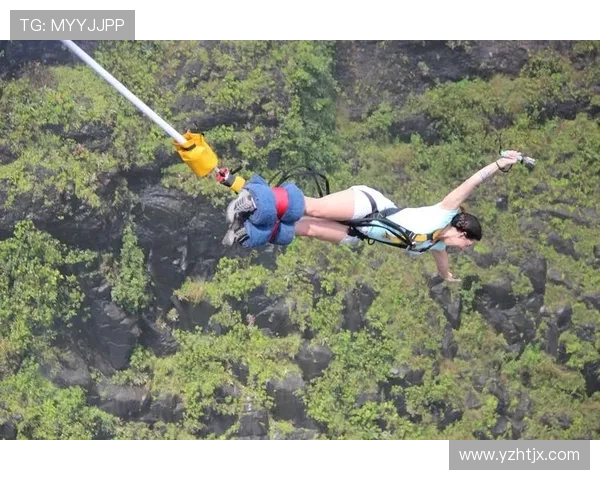 广州攀岩队在极限运动嘉年华中的精彩技术表现与赛事点评分析